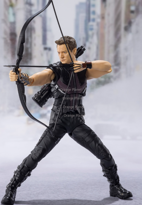 متوفر في المخزون: شخصية هوك آي - مراجعة Bandai Tamashii Nations S.H.Figuarts وسعره
